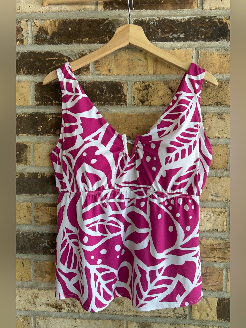 5 for $25🔥Avenue Swim Pink Floral Watercolor Print Tankini Swimsuit Top Size 16